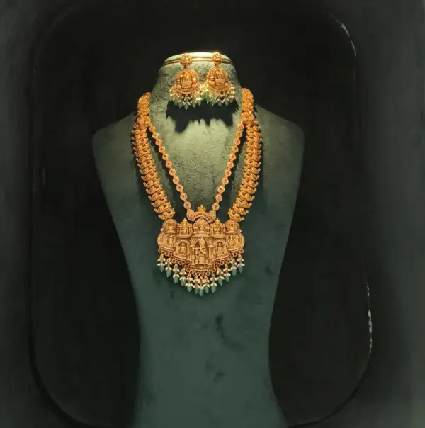 LONG NECKLACE