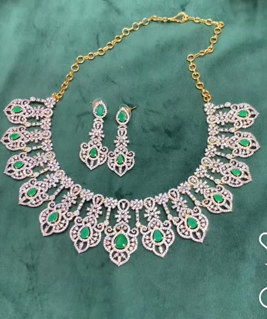SHORT NECKLACE-SKT1097