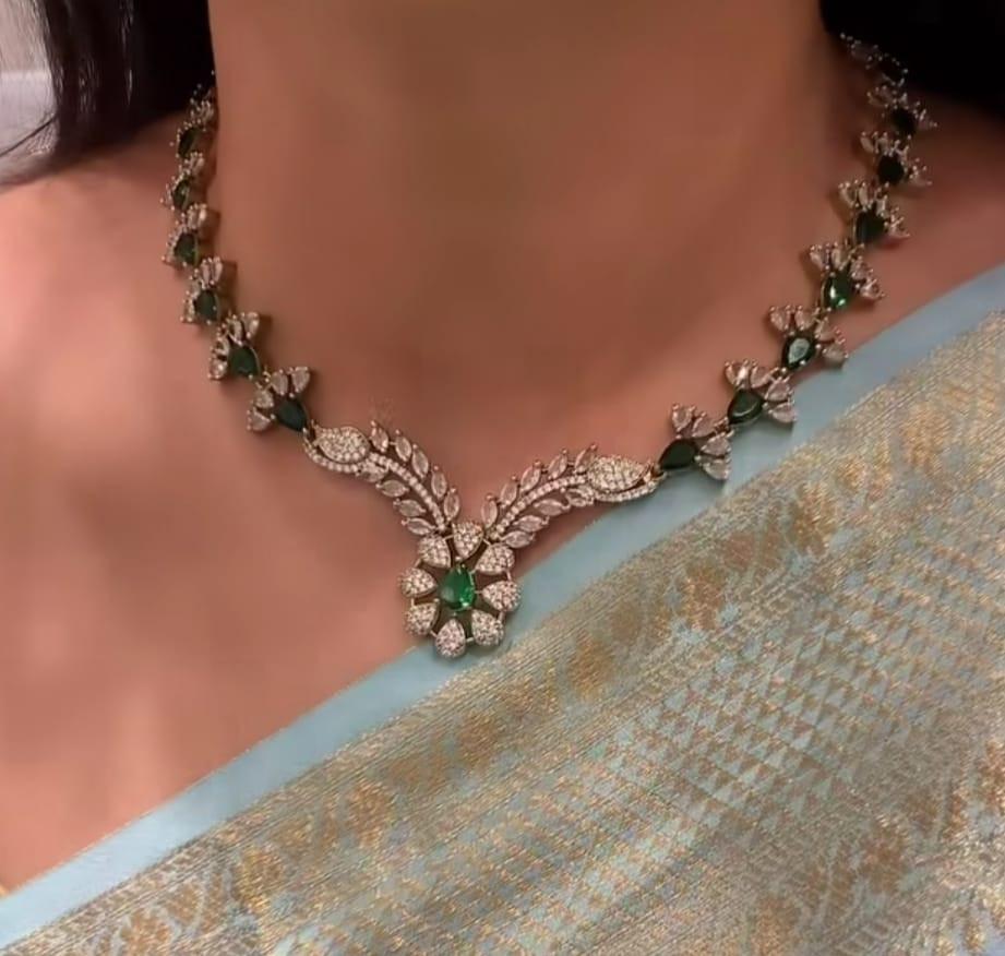 SHORT NECKLACE-SKT1107