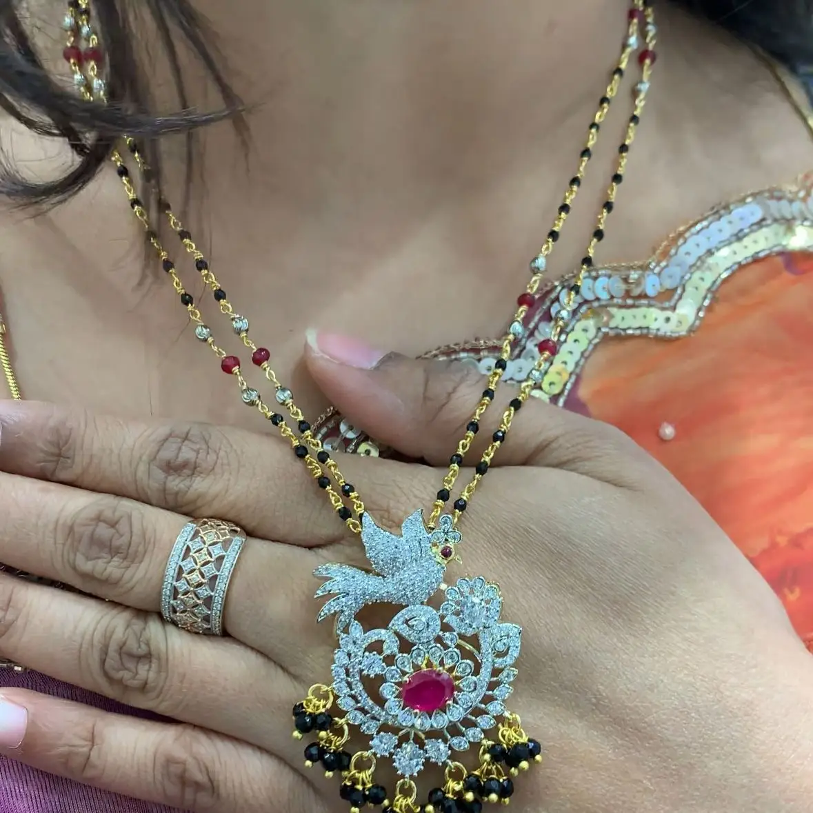 SHORT MANGALSUTRA