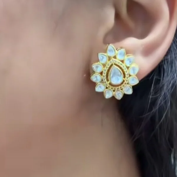 STUDS-SKT1527